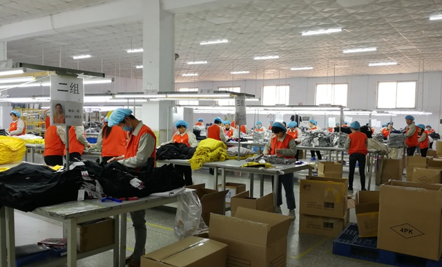 荣岛检品仓库，依托青岛港口优势，适配外贸出货需求